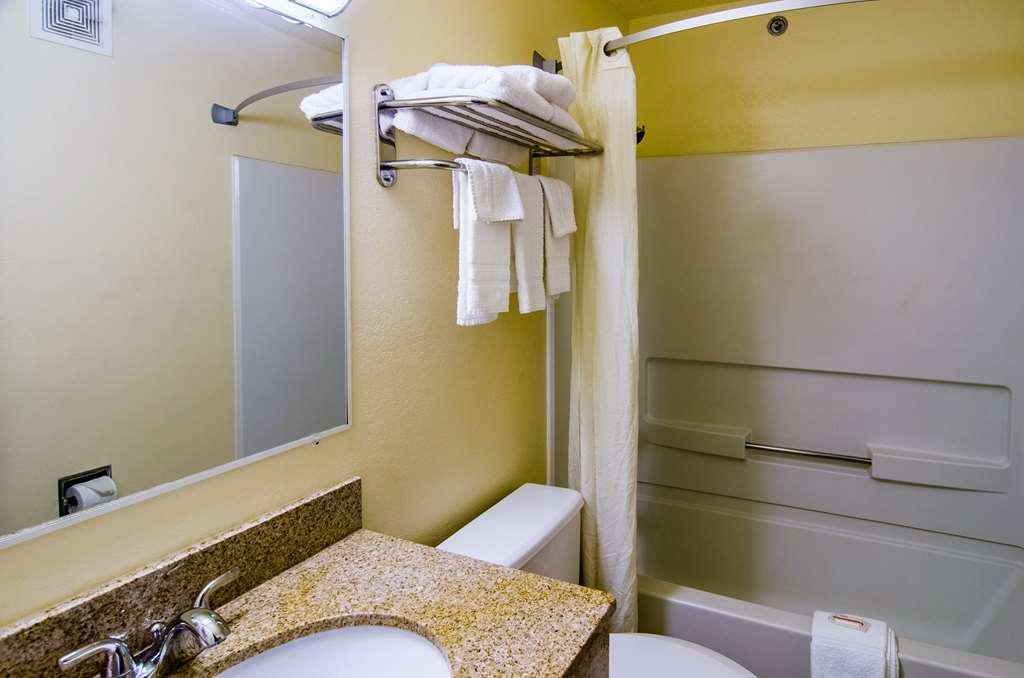 6-montoursville, Pa - 4*